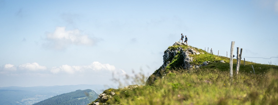 Hikers in Bugey Sud