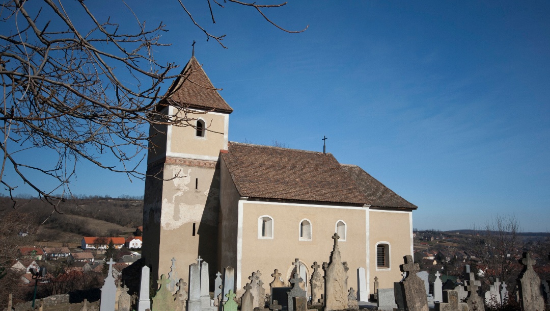 The Árpád-era church of Mecseknádasd